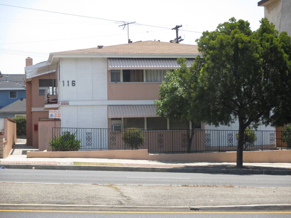 Apartment for rent at 116 N Western Ave, San Pedro, CA 90732
