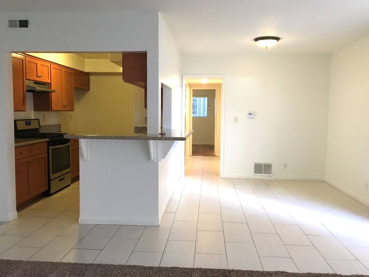 Apartment for rent at 116 N Western Ave, San Pedro, CA 90732