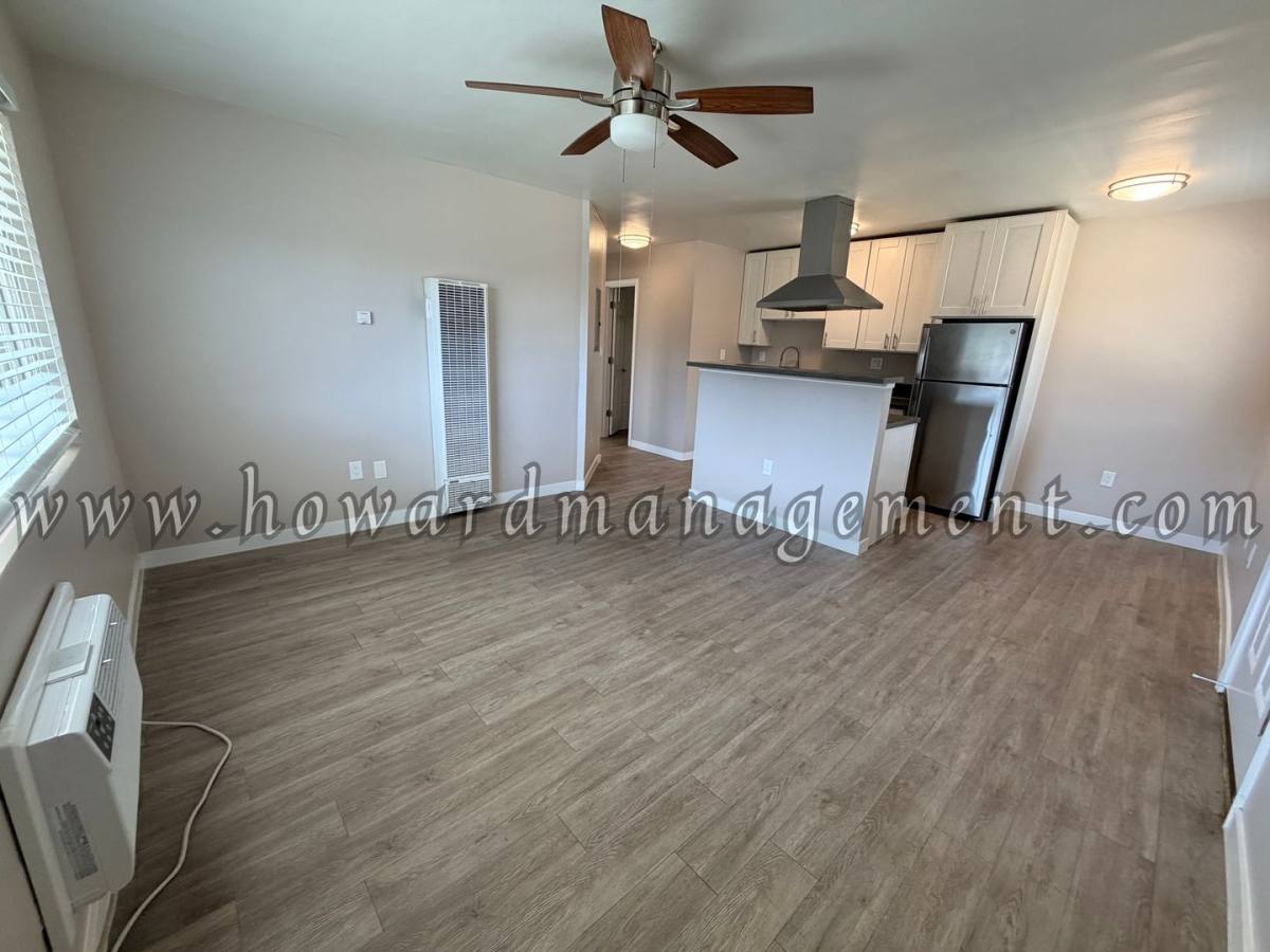 Apartment for rent at 11415 Venice Blvd, Los Angeles, CA 90066