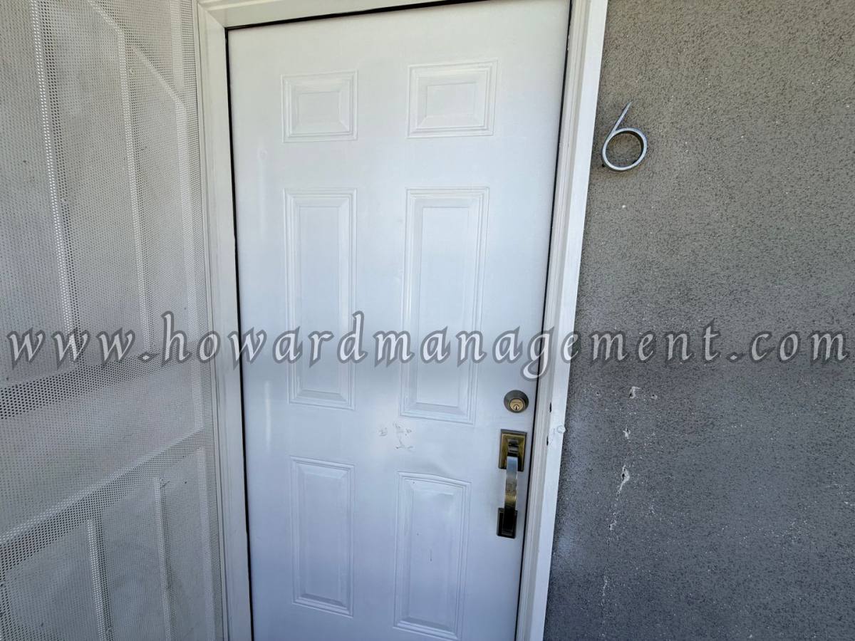 Apartment for rent at 11415 Venice Blvd, Los Angeles, CA 90066