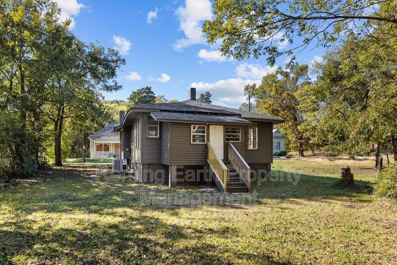 House for rent at 2309 Eufaula Ave, Birmingham, AL 35208