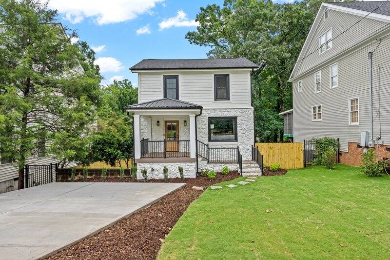 House for rent at 28 Douglas Dr, Greenville, SC 29605