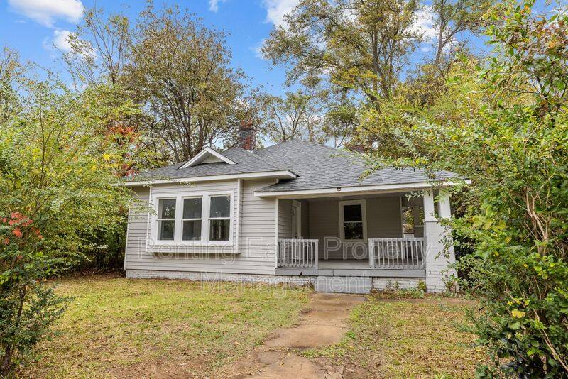 House for rent at 518 41st St, Fairfield, AL 35064