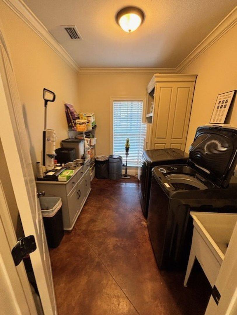House for rent at 635 Walton Way Dr, Nashville, GA 31639