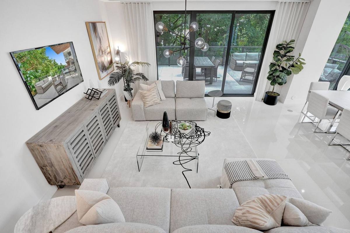 Townhouse for rent at 3040 N Ocean Blvd, Fort Lauderdale, FL 33308