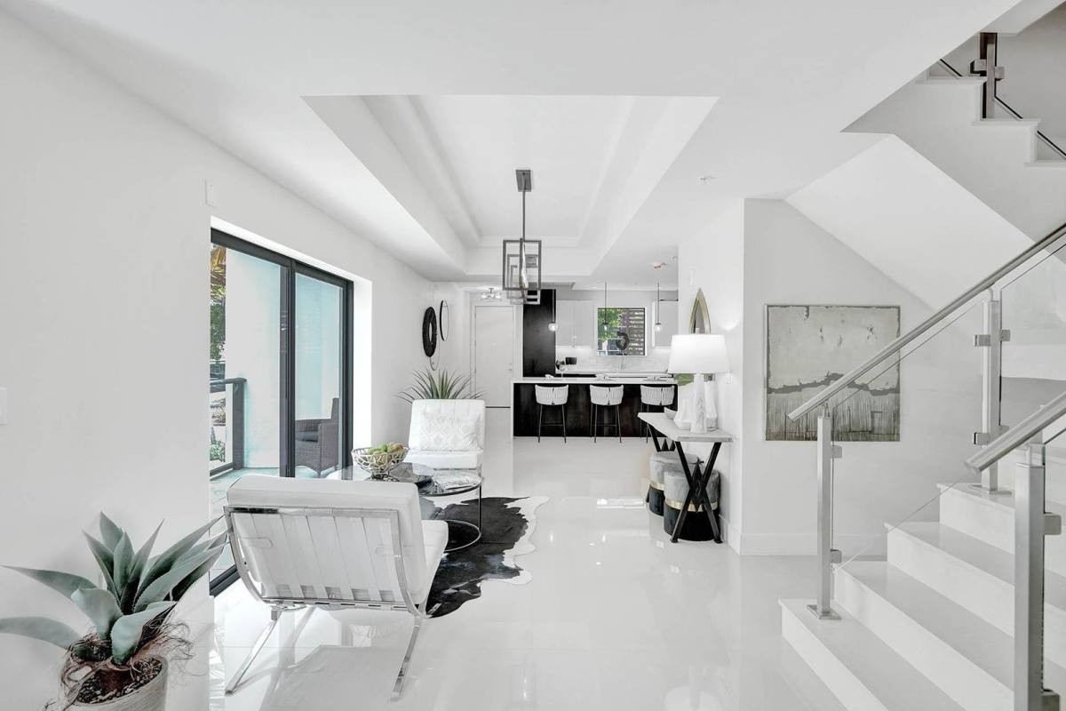 Townhouse for rent at 3040 N Ocean Blvd, Fort Lauderdale, FL 33308