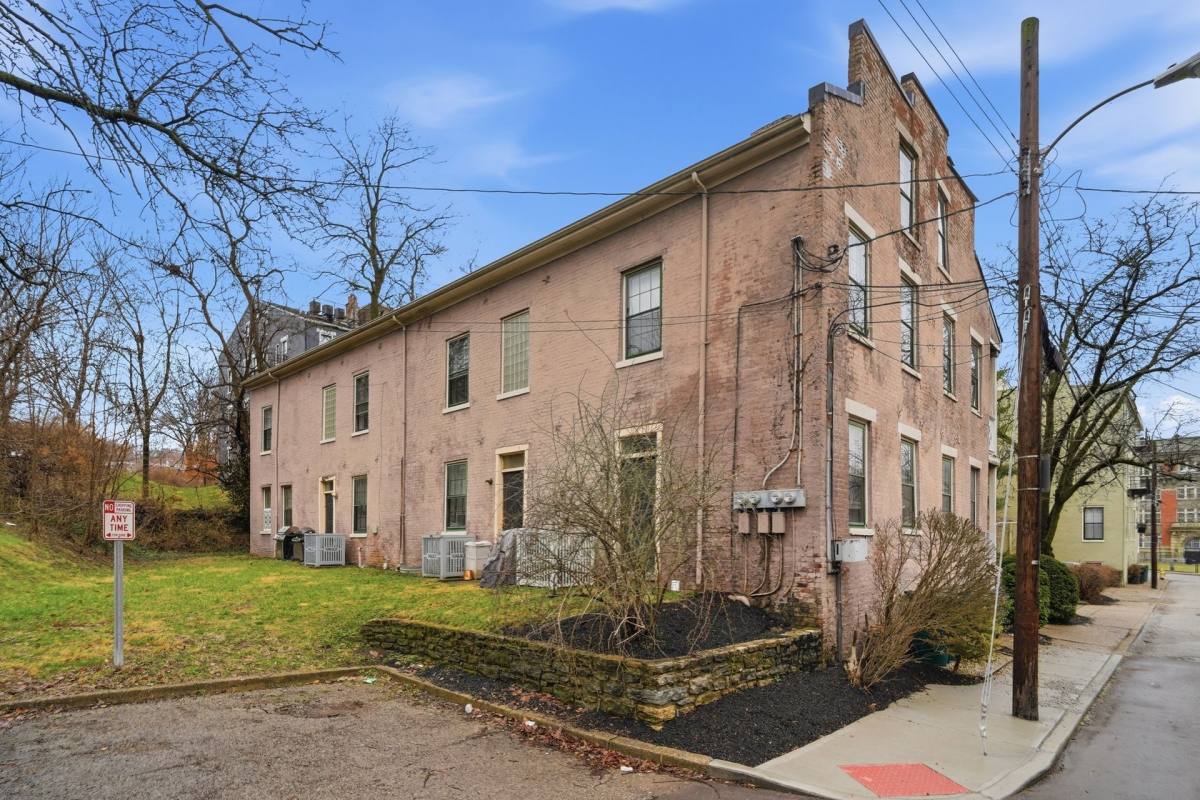 Apartment for rent at 1410 Mansfield St, Cincinnati, OH 45202