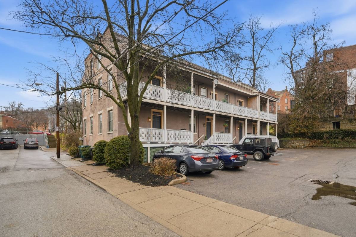 Apartment for rent at 1410 Mansfield St, Cincinnati, OH 45202