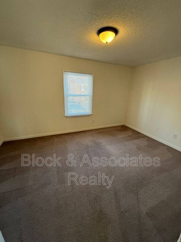 Apartment for rent at 500 N Church St #13, Asheboro, NC 27203