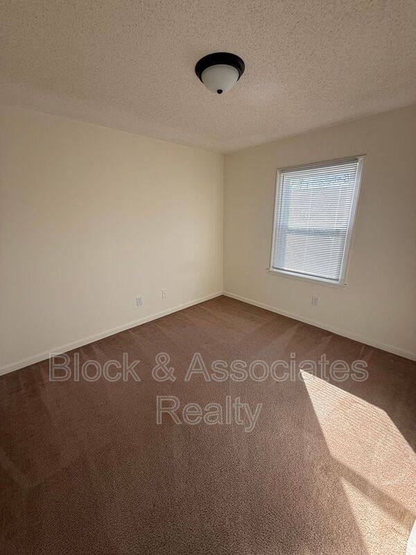 Apartment for rent at 500 N Church St #13, Asheboro, NC 27203