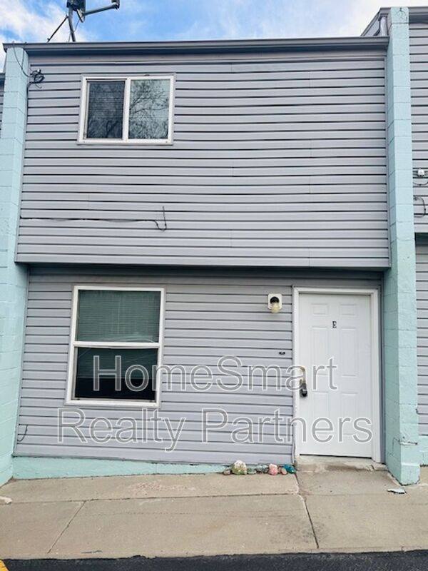 House for rent at 125 E Monroe Ave, Green River, WY 82935