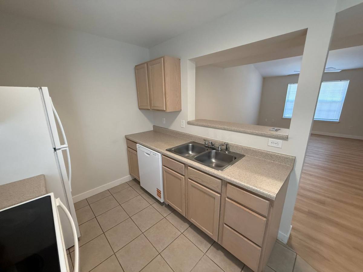 Apartment for rent at 1512-1514 Citadel Dr, Columbia, MO 65202