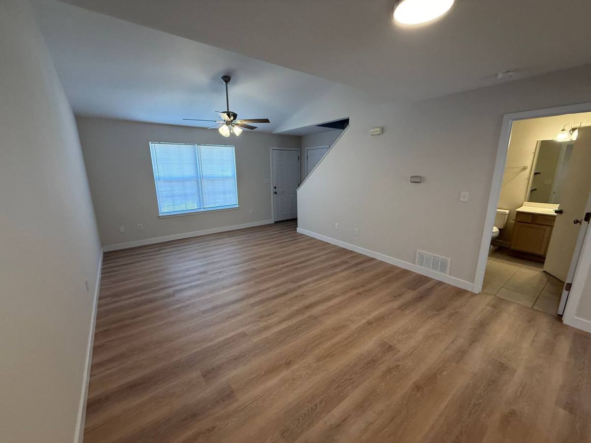 Apartment for rent at 1512-1514 Citadel Dr, Columbia, MO 65202
