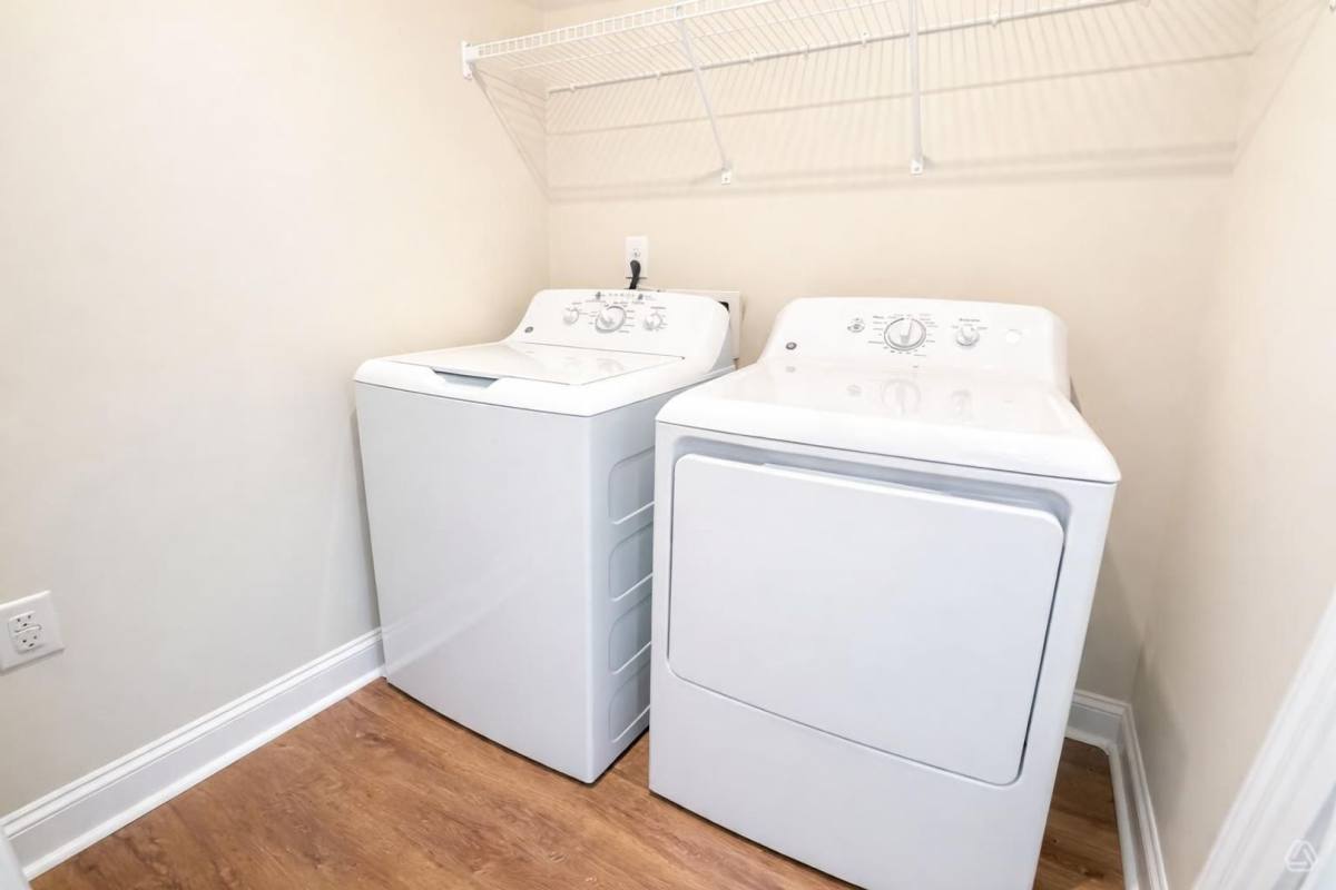 Apartment for rent at 300 Lennox Dr, Jamestown, NC 27282