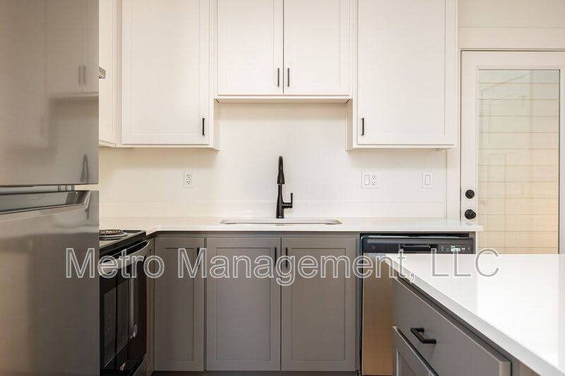 House for rent at 12094 SE Market St, Portland, OR 97216
