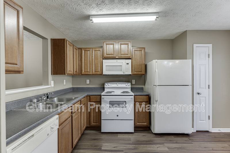 Townhouse for rent at 2883 Creek Bottom Court, Gainesville, GA 30504