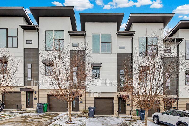 Condo for rent at 840 E 18th St #C, Charlotte, NC 28205