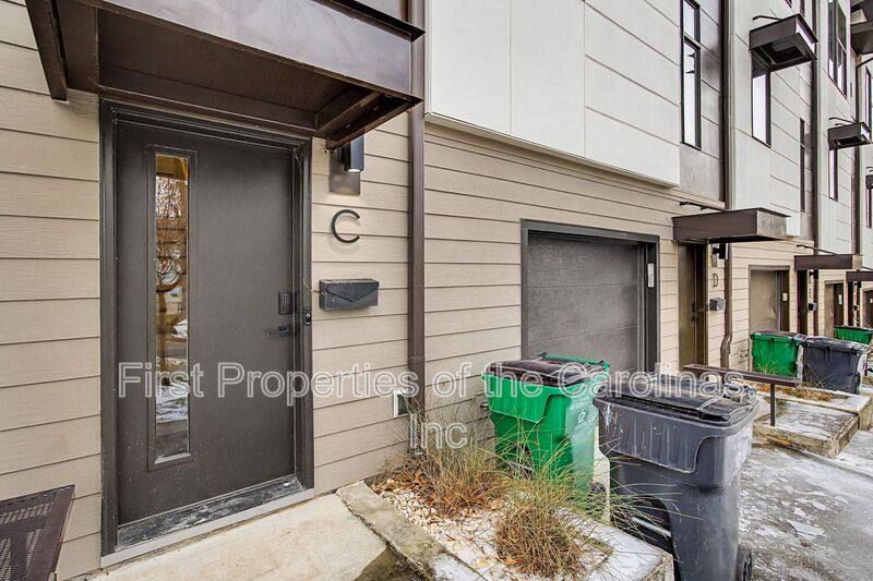 Condo for rent at 840 E 18th St #C, Charlotte, NC 28205
