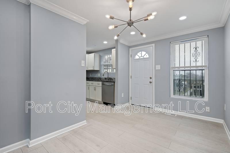 Townhouse for rent at 1507 Retreat St #1, Baltimore, MD 21217