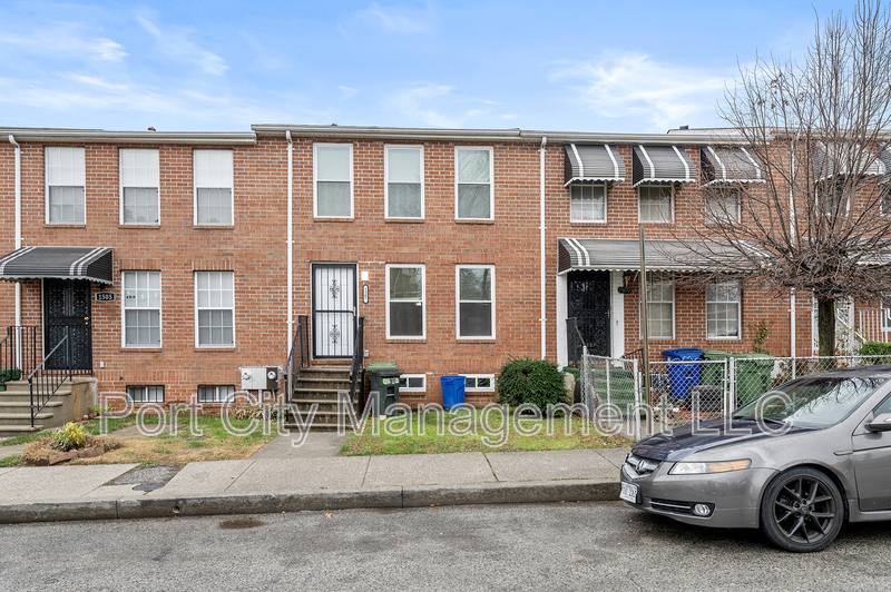 Townhouse for rent at 1507 Retreat St #1, Baltimore, MD 21217