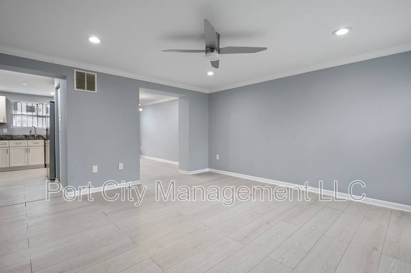 Townhouse for rent at 1507 Retreat St #1, Baltimore, MD 21217