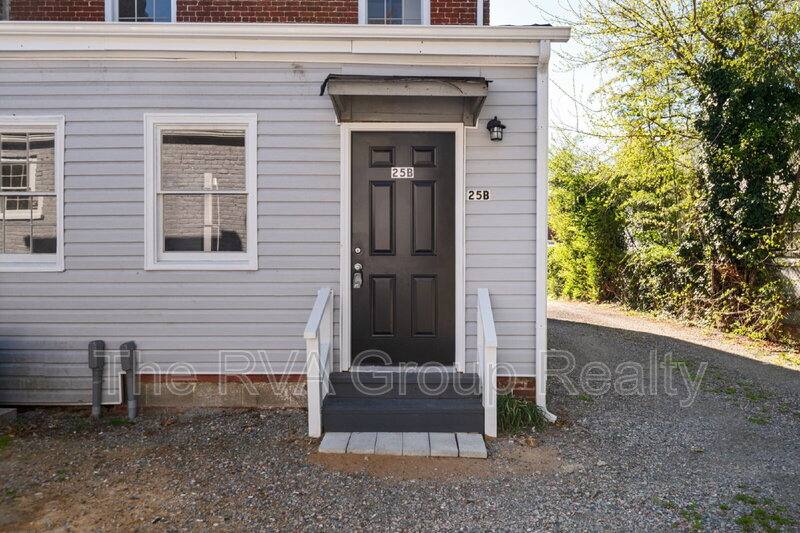 Apartment for rent at 25 S Jefferson St #B, Petersburg, VA 23803
