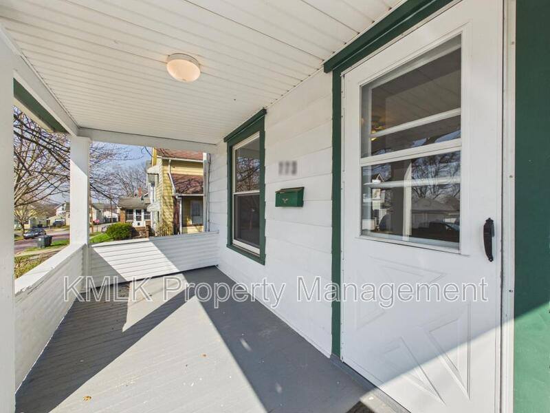 House for rent at 773 Montana Ave, Akron, OH 44314