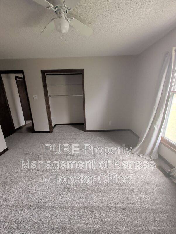 House for rent at 2605 SW Osborn Rd, Topeka, KS 66614