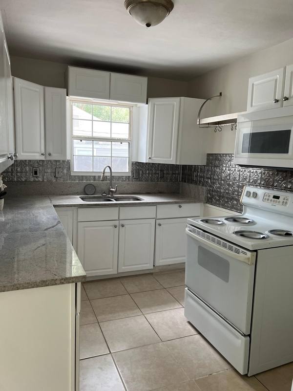 House for rent at 2704 Spring Park Rd, Jacksonville, FL 32207