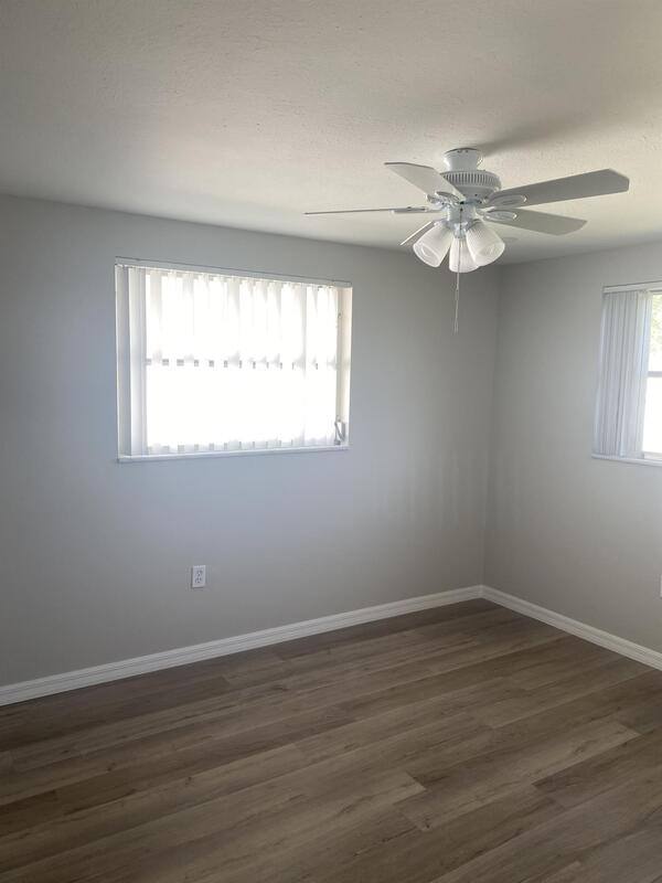Apartment for rent at 5308 S Lockwood Ridge Rd, Sarasota, FL 34231