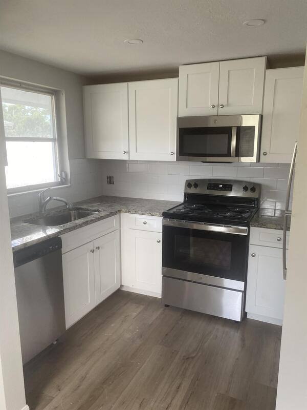 Apartment for rent at 5308 S Lockwood Ridge Rd, Sarasota, FL 34231