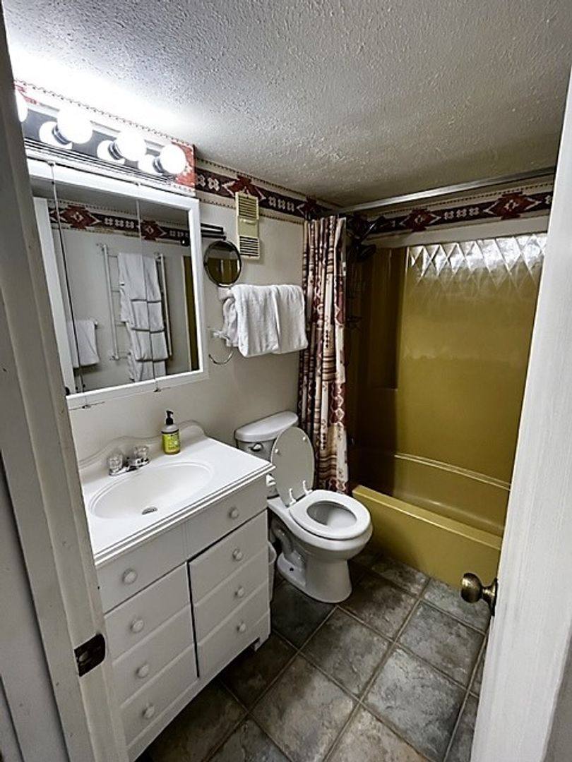Condo for rent at 4200 Lodgepole Circle Bldg I #TREEHOUSE 208, Silverthorne, CO 80498