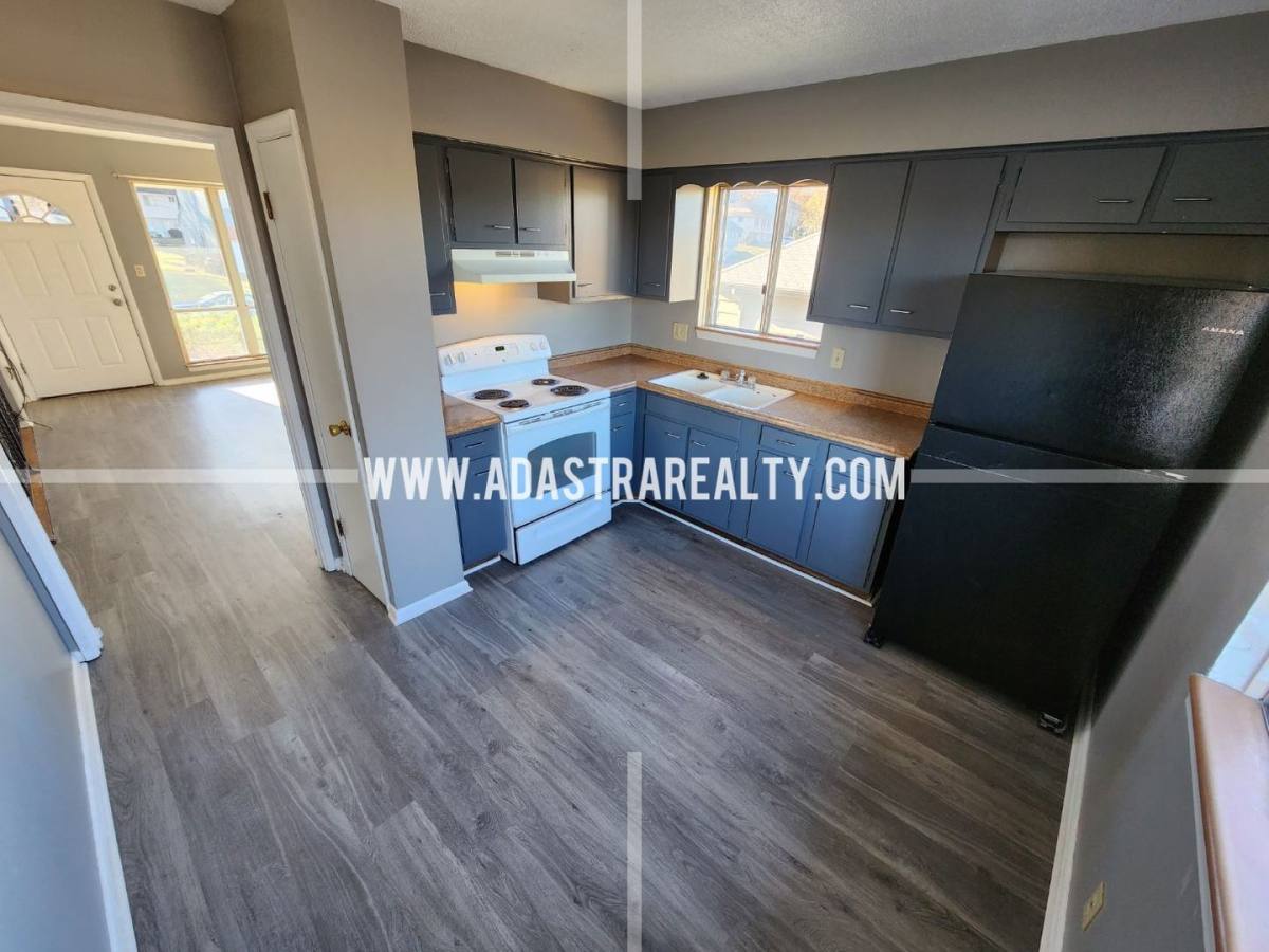 House for rent at 9415 Ballentine St, Overland Park, KS 66214