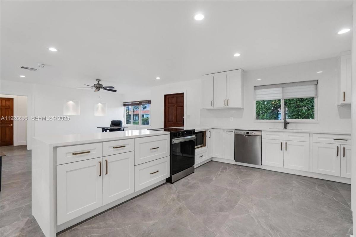 House for rent at 1478 NE 57th St, Fort Lauderdale, FL 33334
