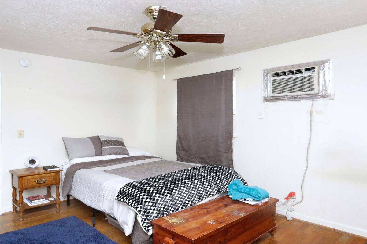 Apartment for rent at 1352 Royalty Court, Lexington, KY 40504