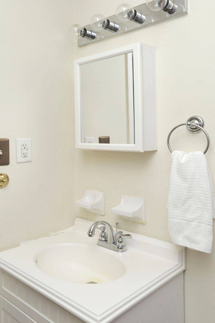 Apartment for rent at 1352 Royalty Court, Lexington, KY 40504