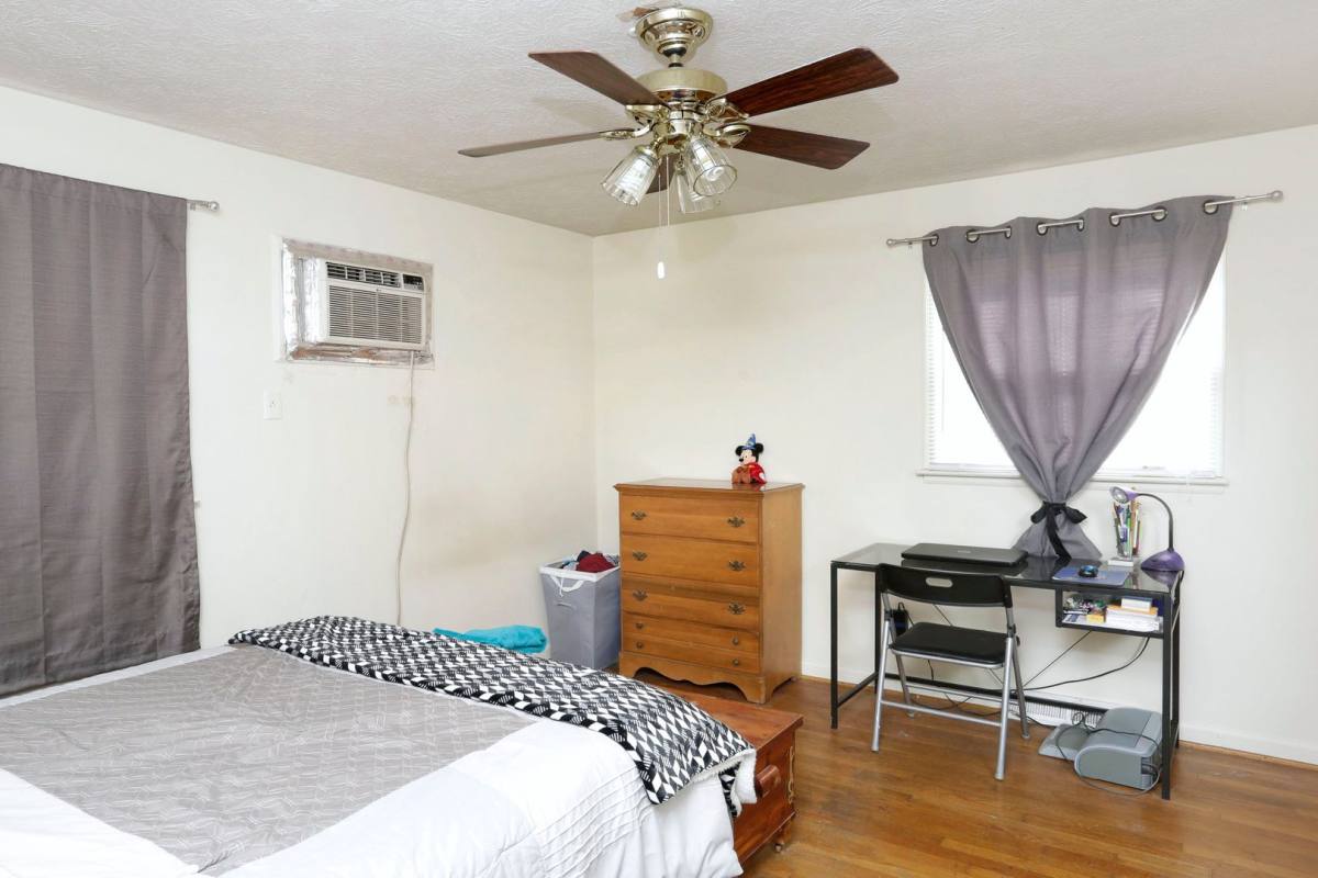 Apartment for rent at 1352 Royalty Court, Lexington, KY 40504