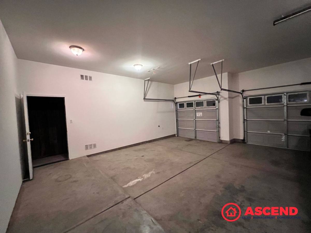 House for rent at 2922 Paradise Point Place, Bakersfield, CA 93313