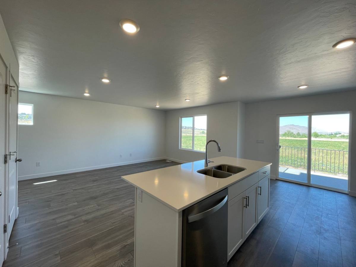 Townhouse for rent at 1256 W Hidden Spring Dr, Santaquin, UT 84655