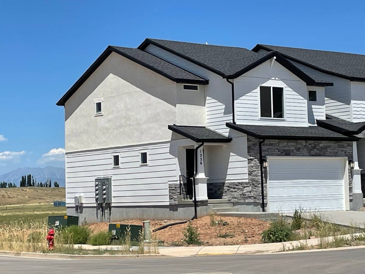 Townhouse for rent at 1256 W Hidden Spring Dr, Santaquin, UT 84655