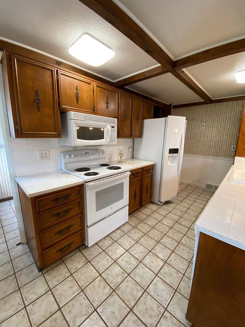 Apartment for rent at 601 W Court, Beatrice, NE 68310