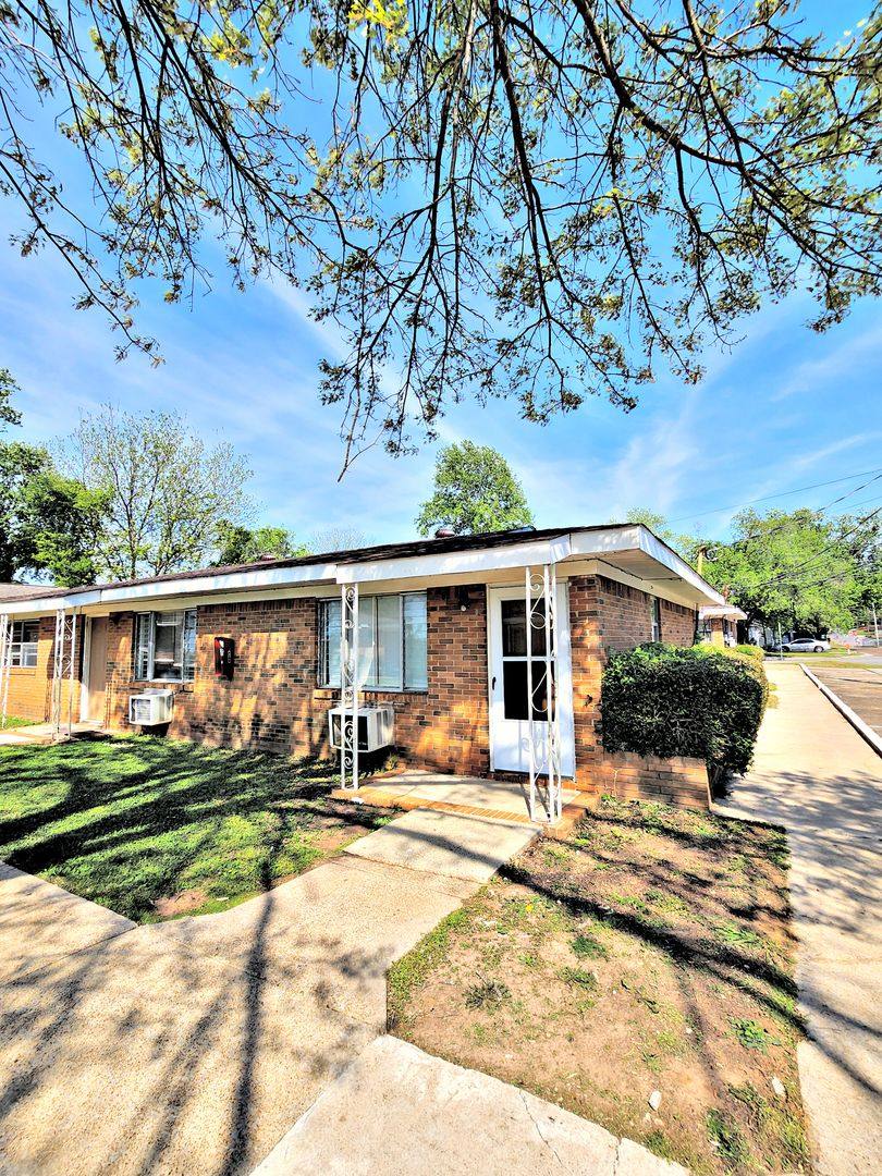 Apartment for rent at 4510 Foster Ave SW, Huntsville, AL 35805