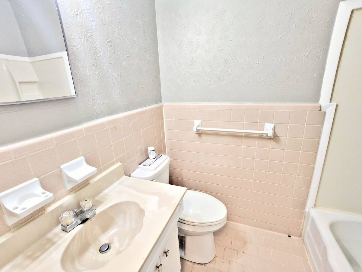 Apartment for rent at 4510 Foster Ave SW, Huntsville, AL 35805