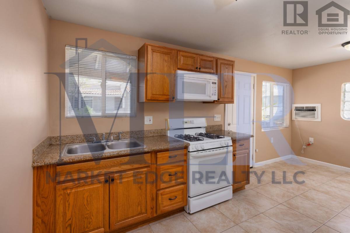 Apartment for rent at 2501 W Belmont Ave, Phoenix, AZ 85051