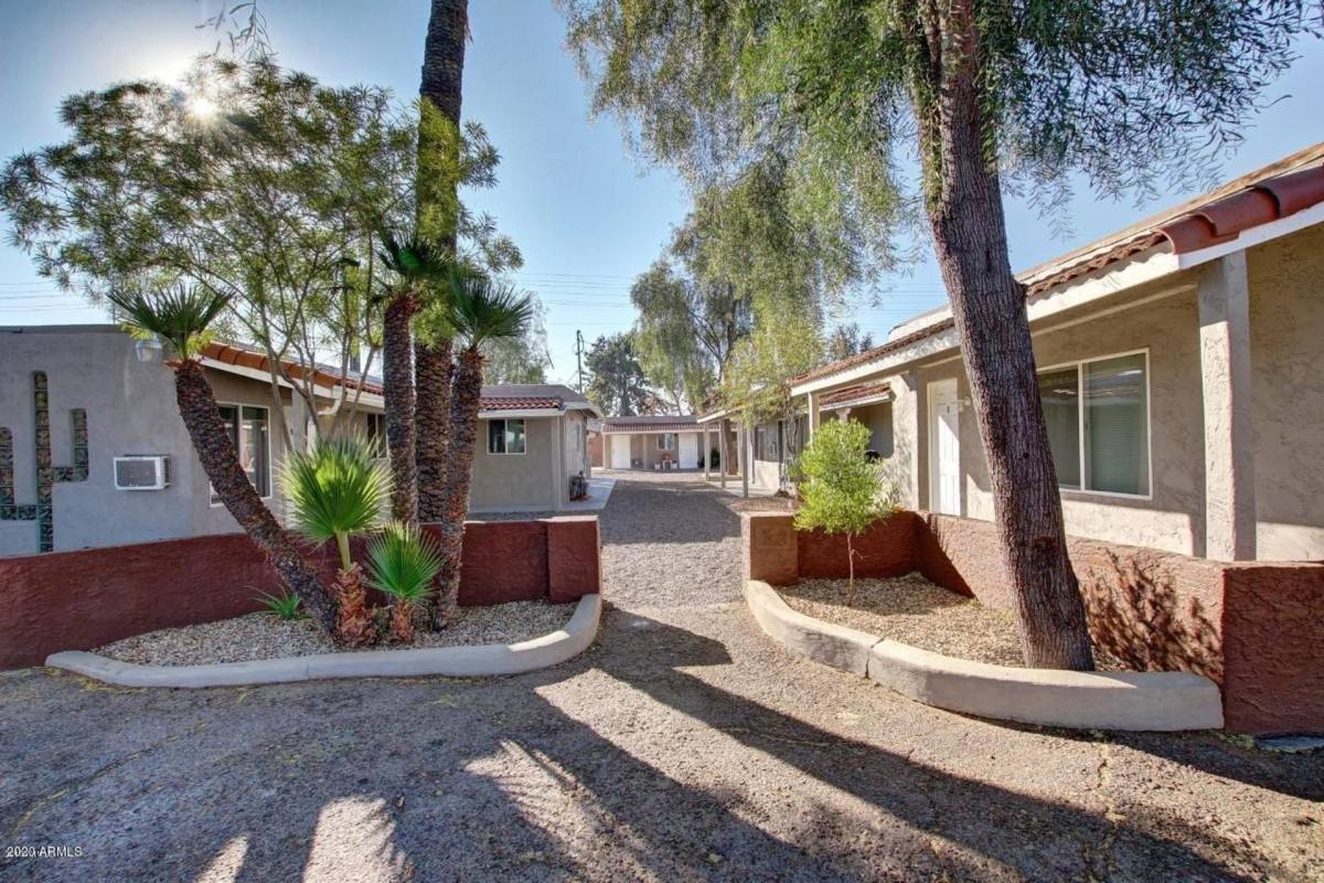 Apartment for rent at 2501 W Belmont Ave, Phoenix, AZ 85051