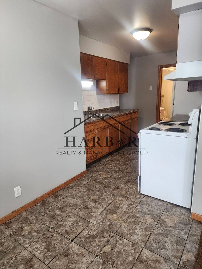 Apartment for rent at 204 11th Ave NW #702, Austin, MN 55912