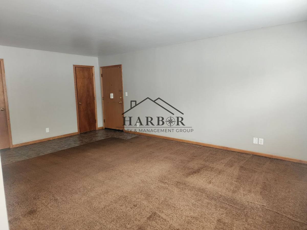 Apartment for rent at 204 11th Ave NW #702, Austin, MN 55912