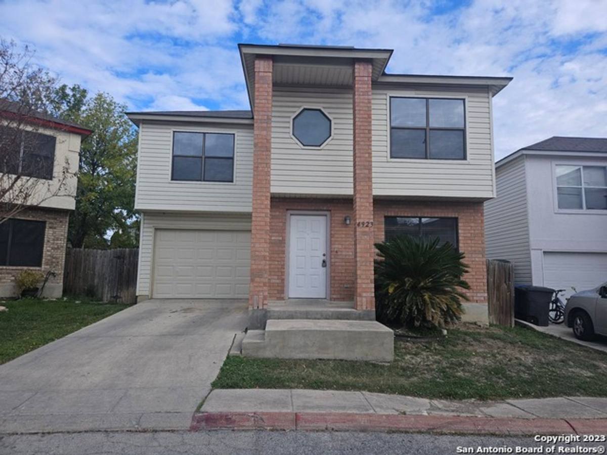 House for rent at 4923 Hill Mist, San Antonio, TX 78240
