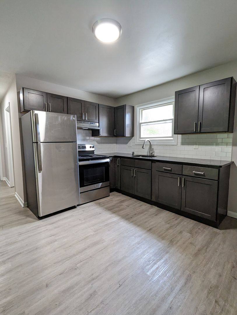 Apartment for rent at 136-168 Jersey St, Waterbury, CT 06706
