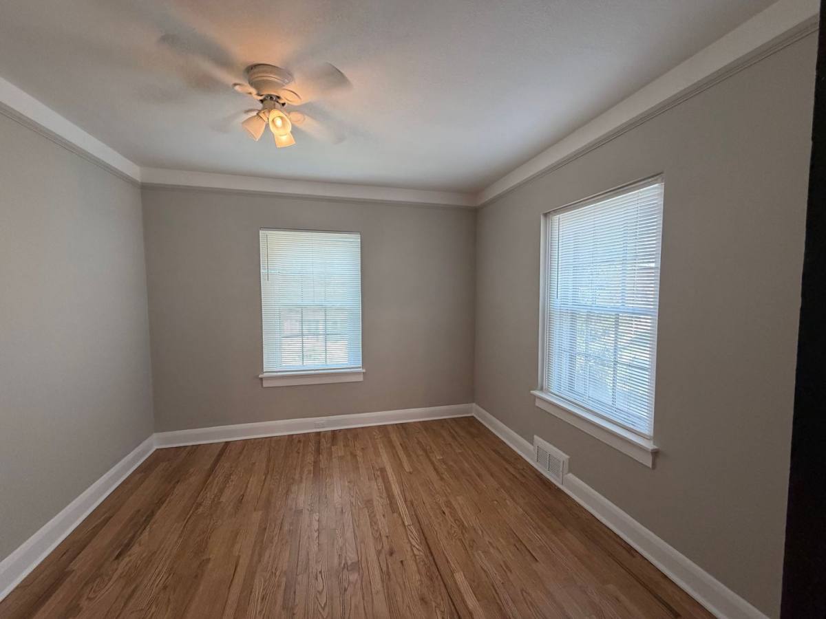 Apartment for rent at 432 E Lytle St, Murfreesboro, TN 37130